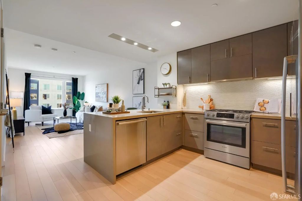 52 Innes Court 305, San Francisco