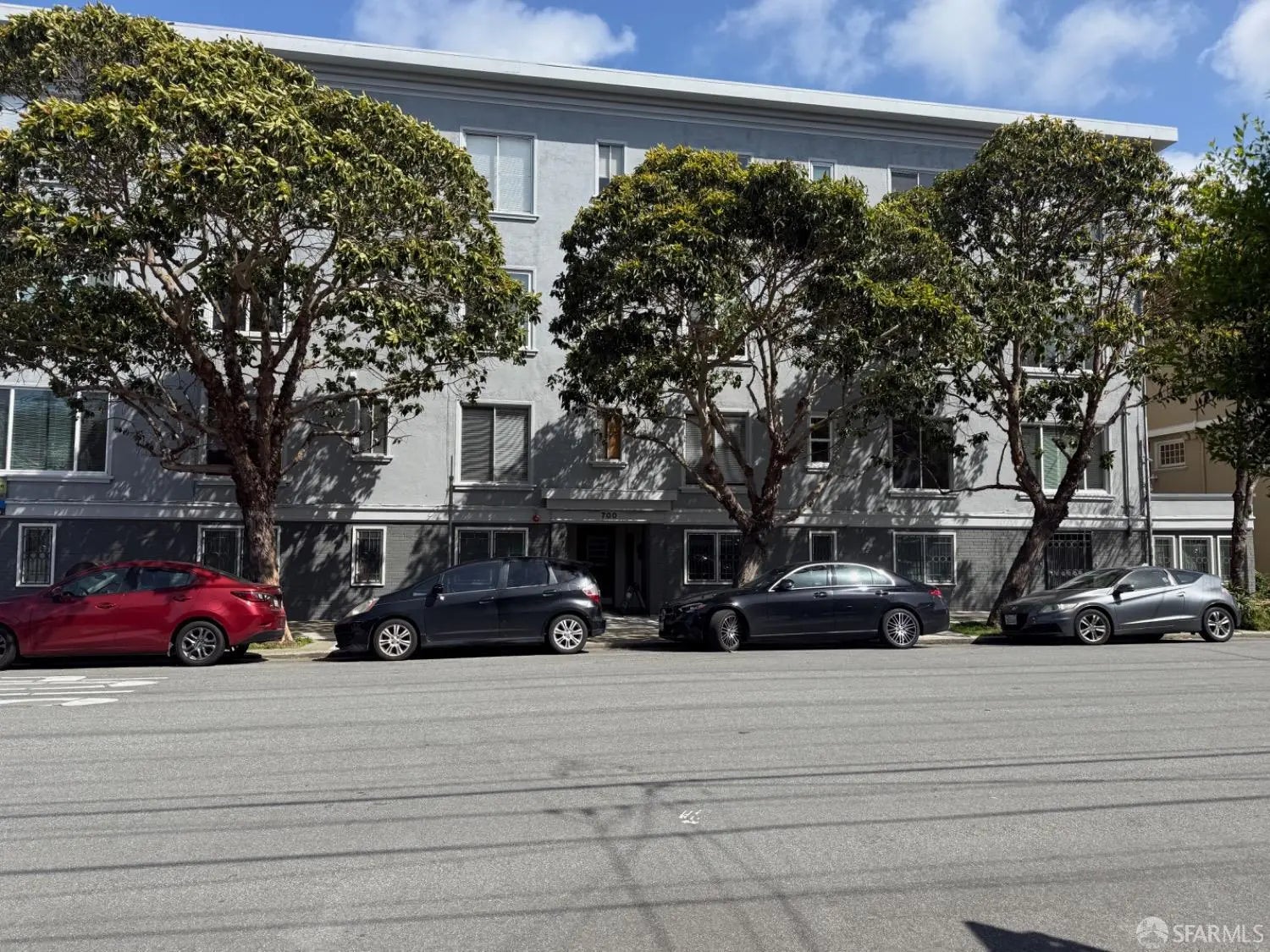 Photo of Listing #425025473