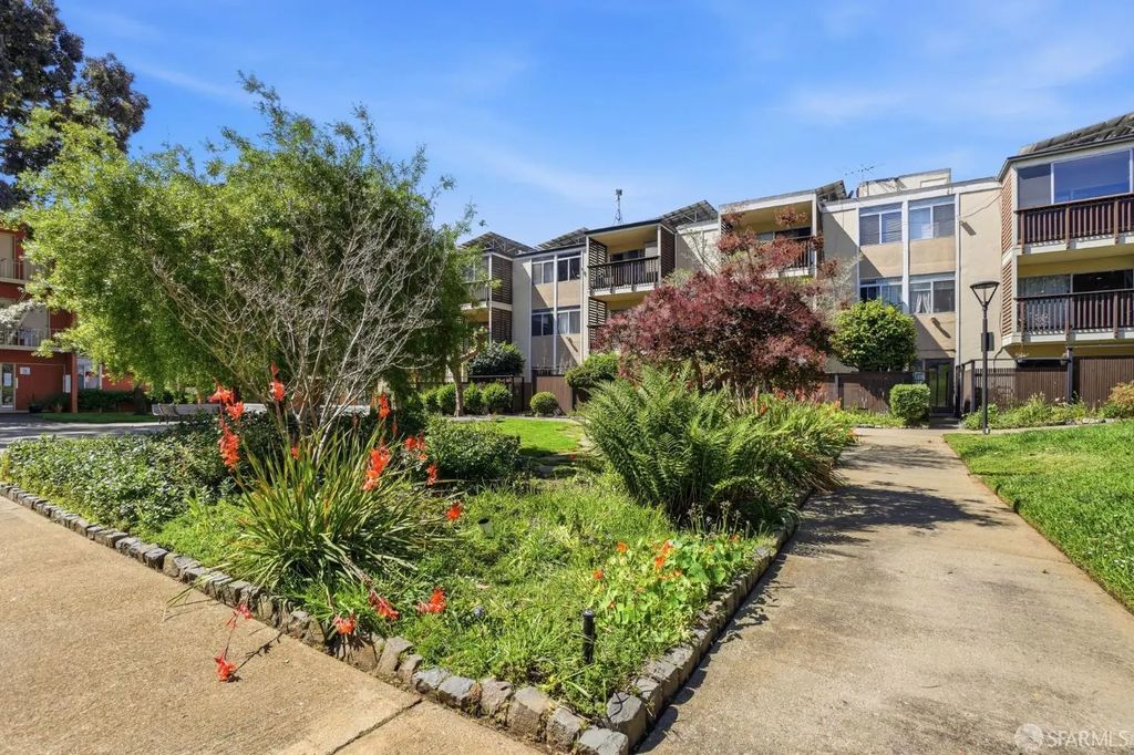 35 Lottie Bennett Lane 4, San Francisco