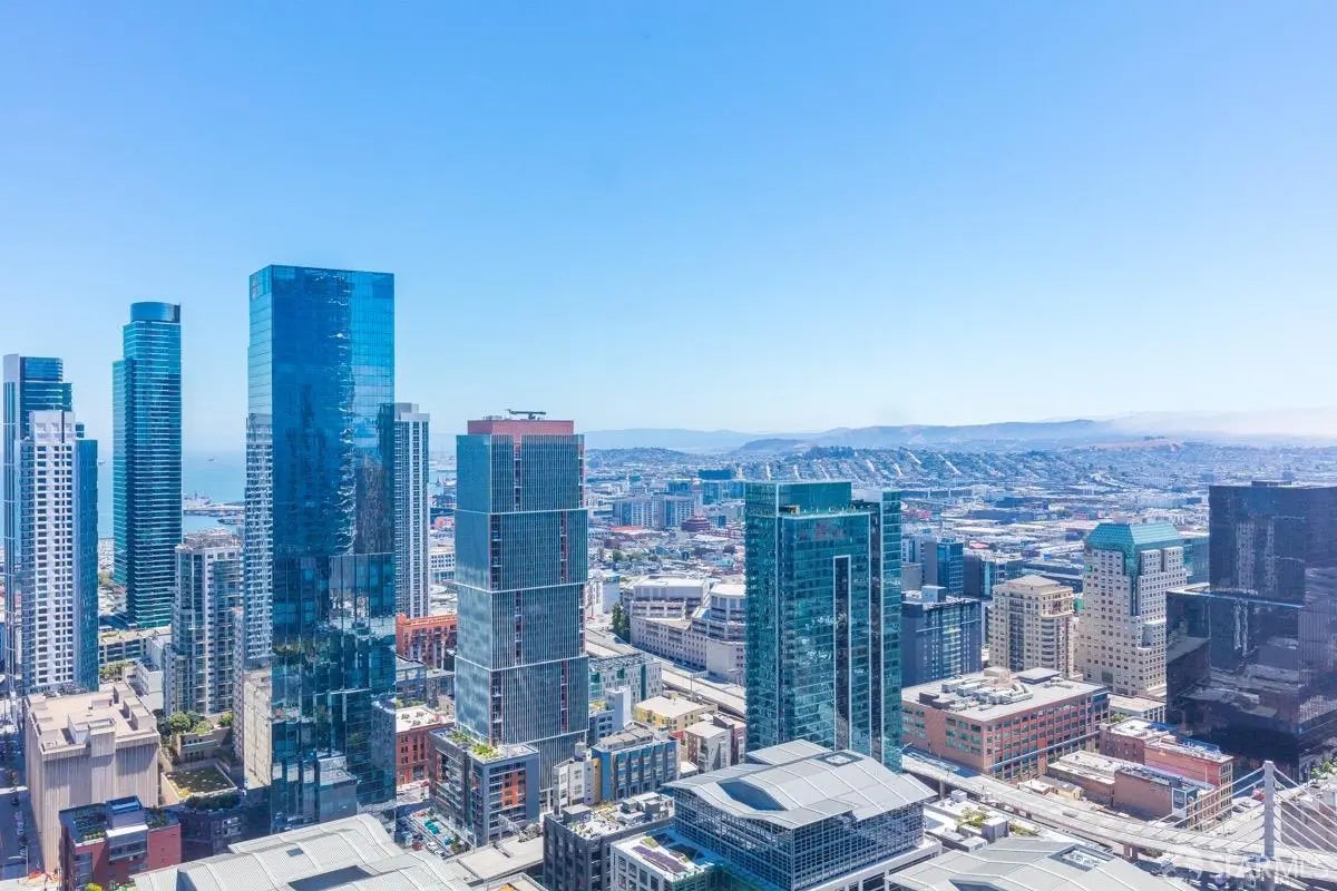 Photo of Listing #426109470