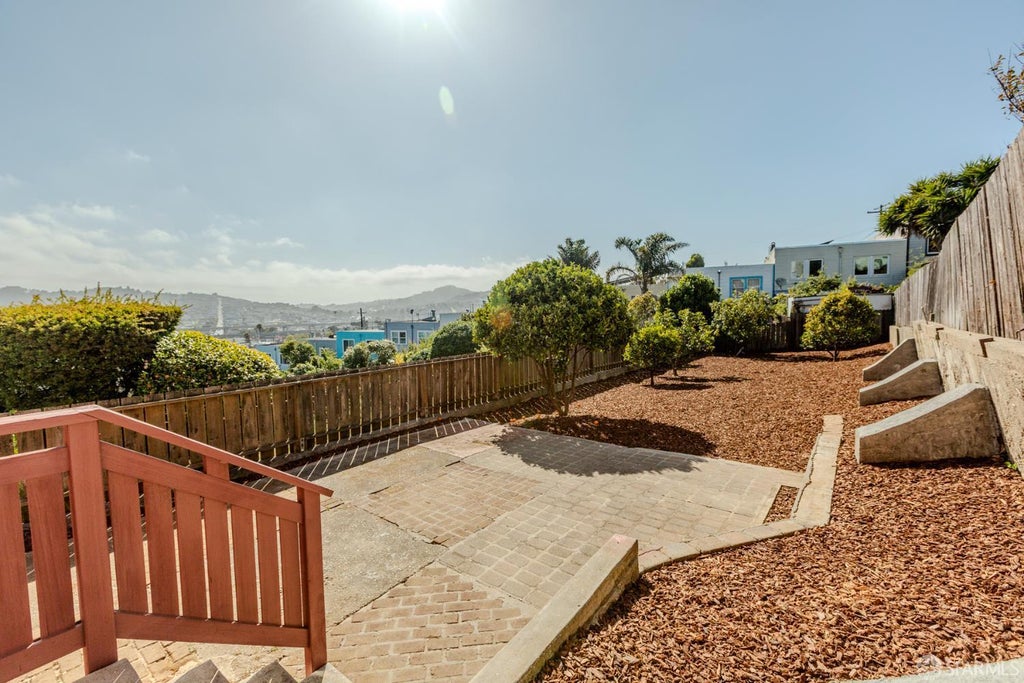 316 Bridgeview Drive, San Francisco