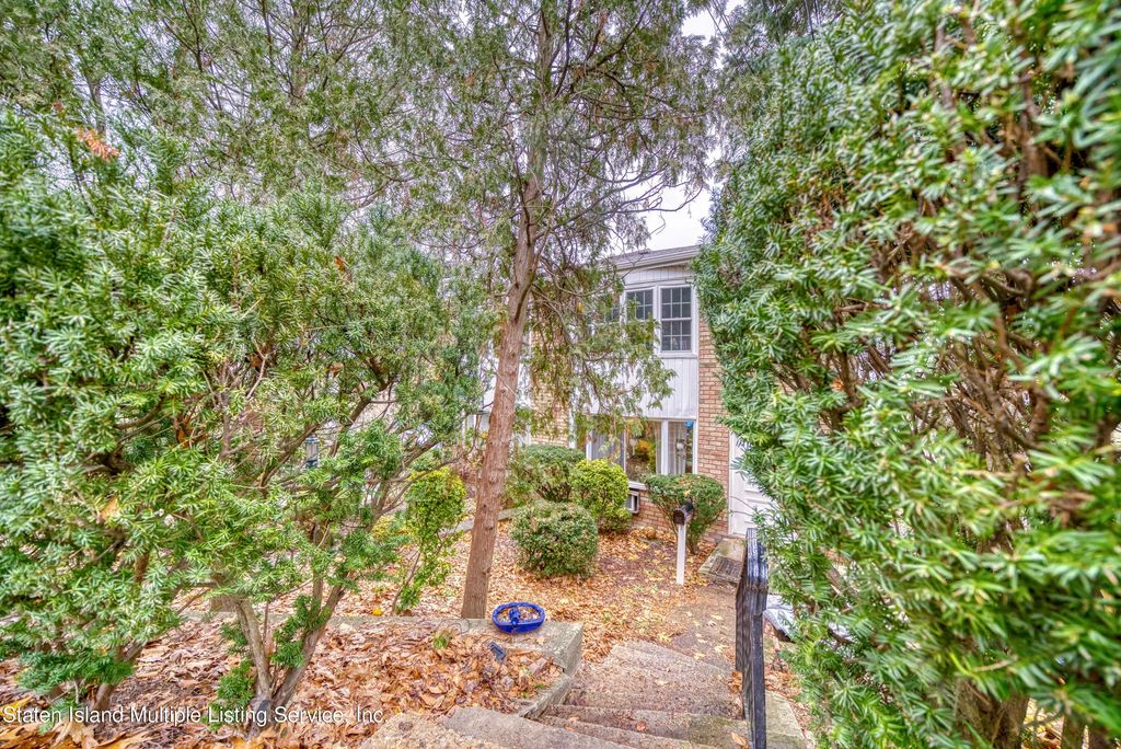 53 Cedar Terrace, Staten Island