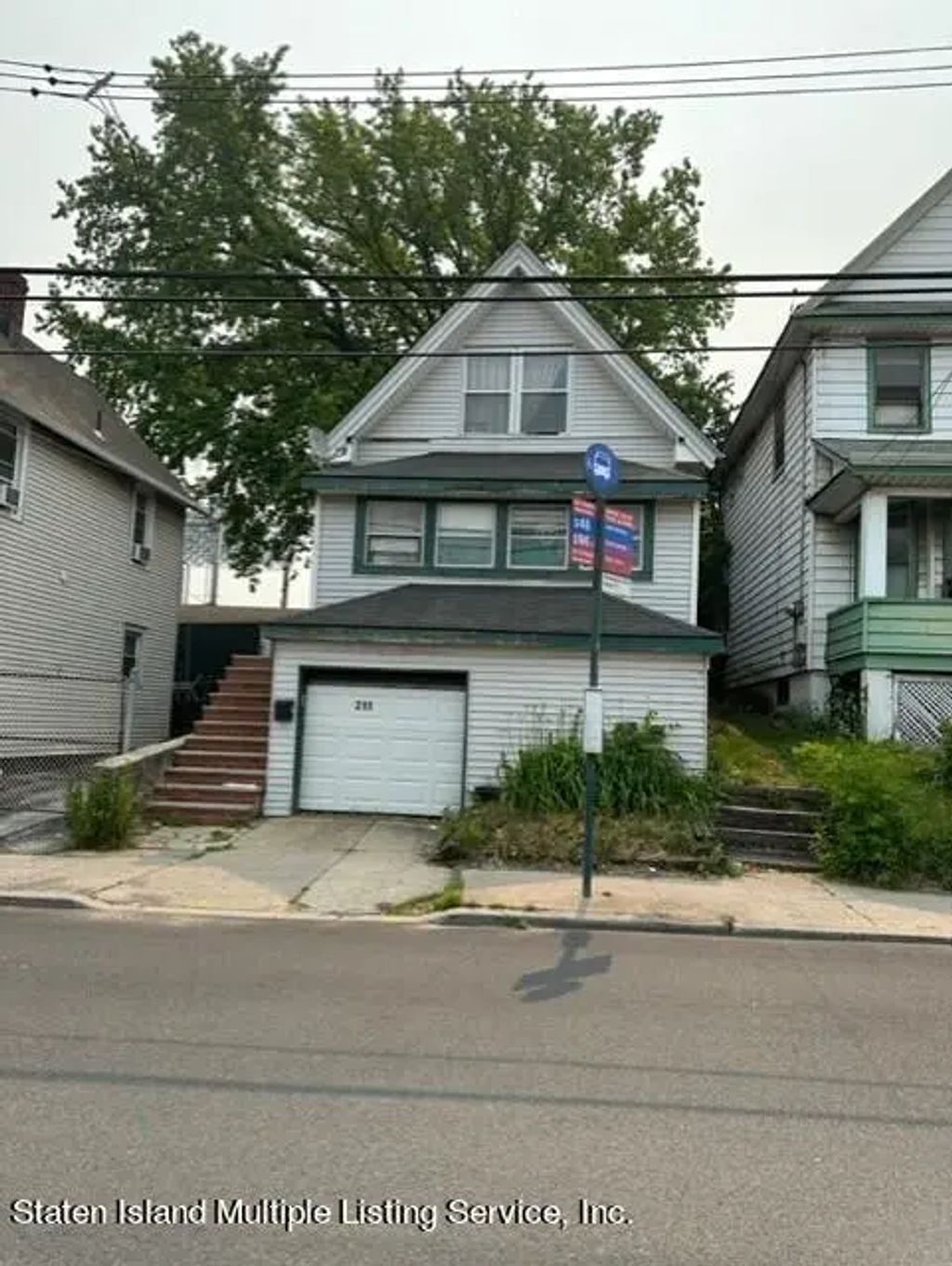 211 Morningstar Road, Staten Island