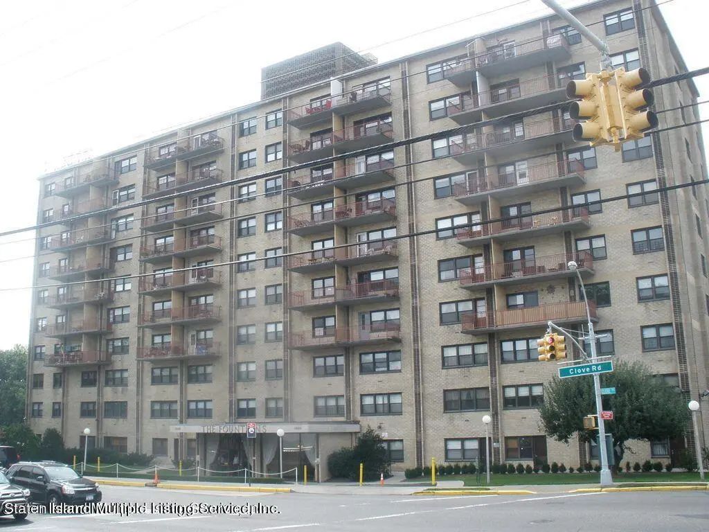 1000 Clove Road 5-b, Staten Island