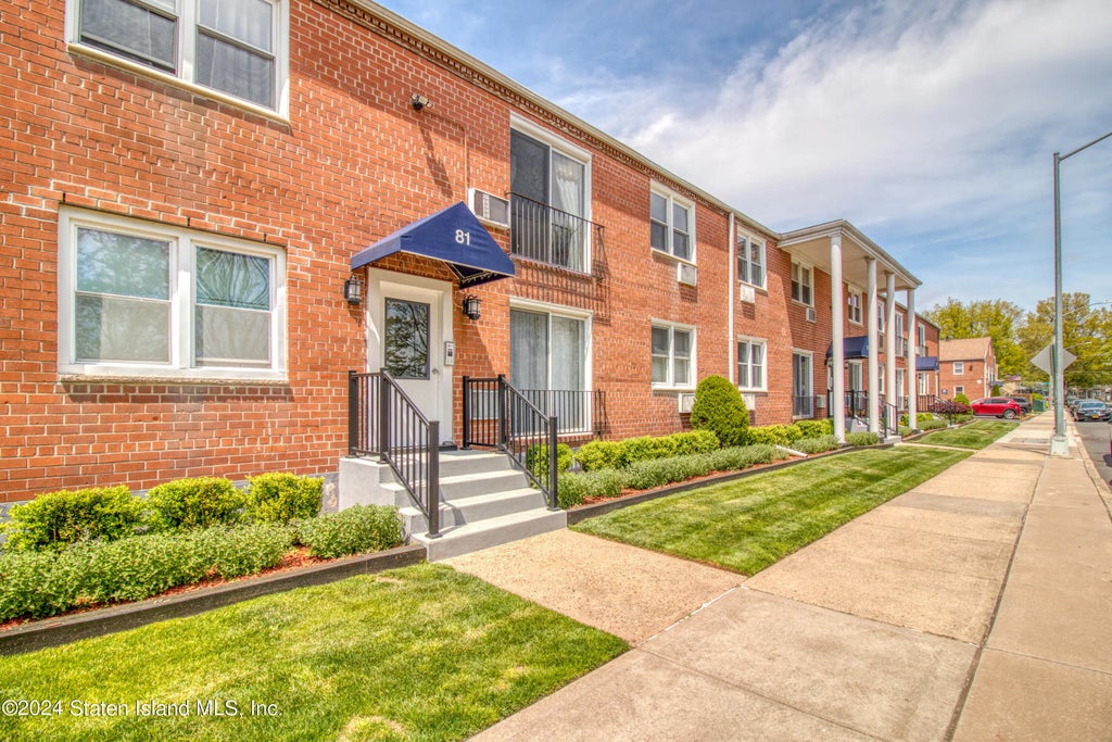 65 Vera Street 81c, Staten Island