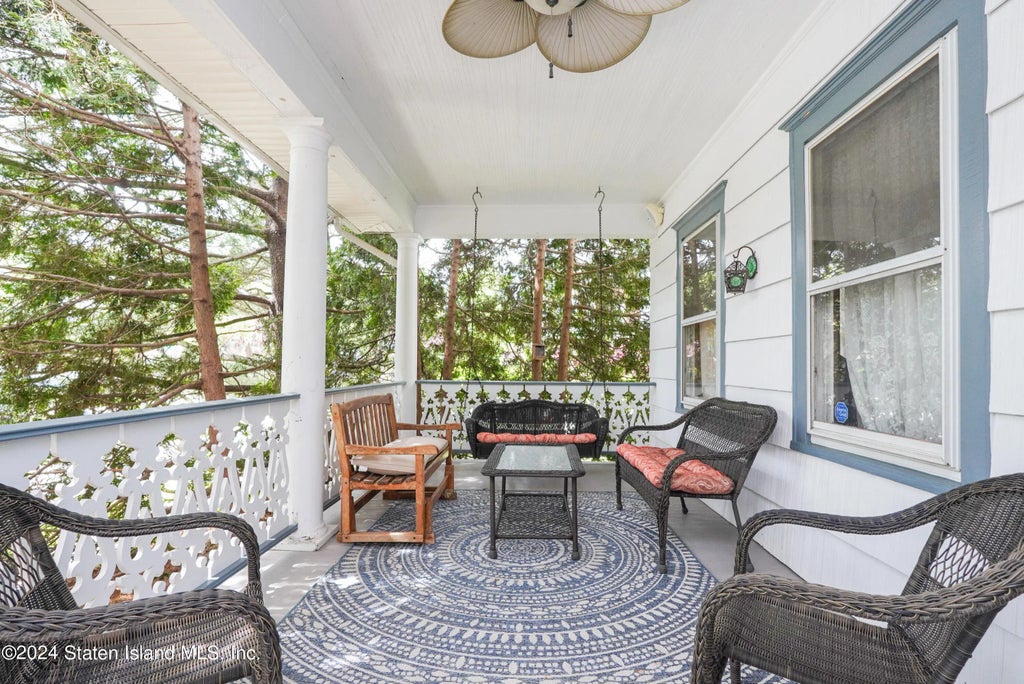 37 10th Street, Staten Island