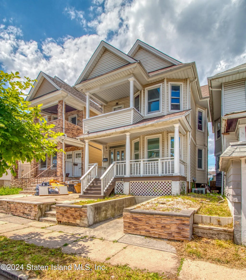 112 Lexington Avenue, Staten Island