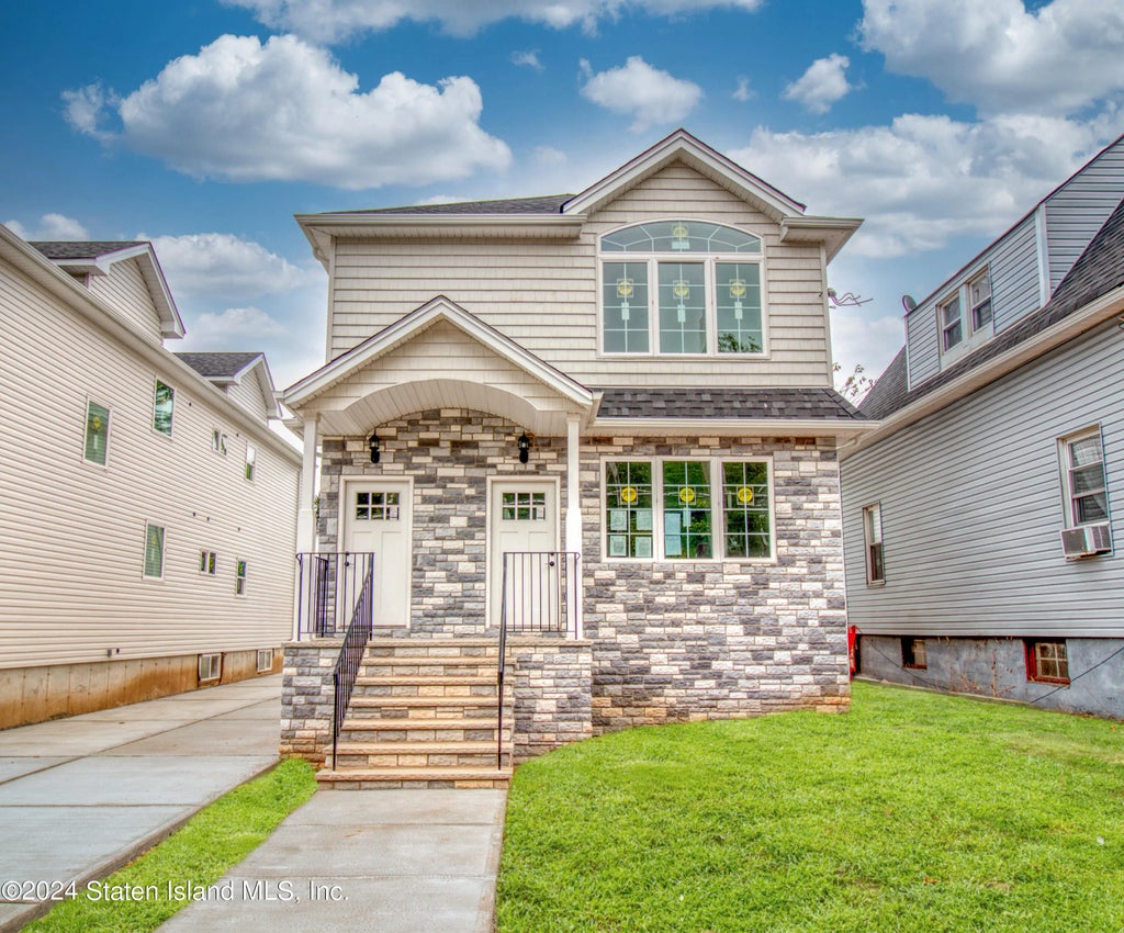437 Clove Road, Staten Island