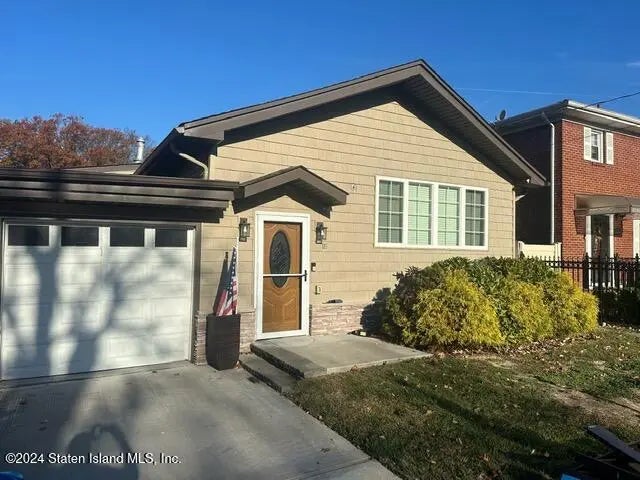 117 Beverly Avenue, Staten Island