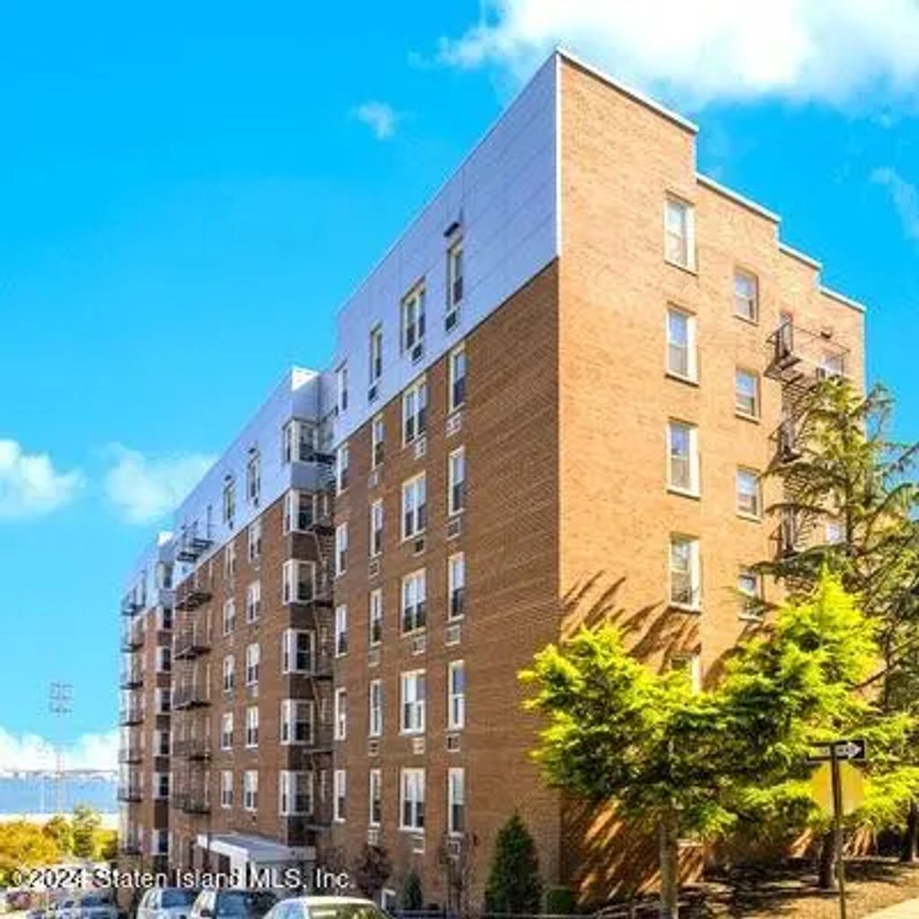 36 Hamilton Avenue 6j, Staten Island