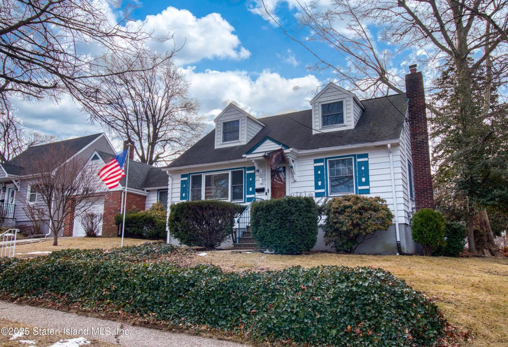 274 Morrison Avenue, Staten Island