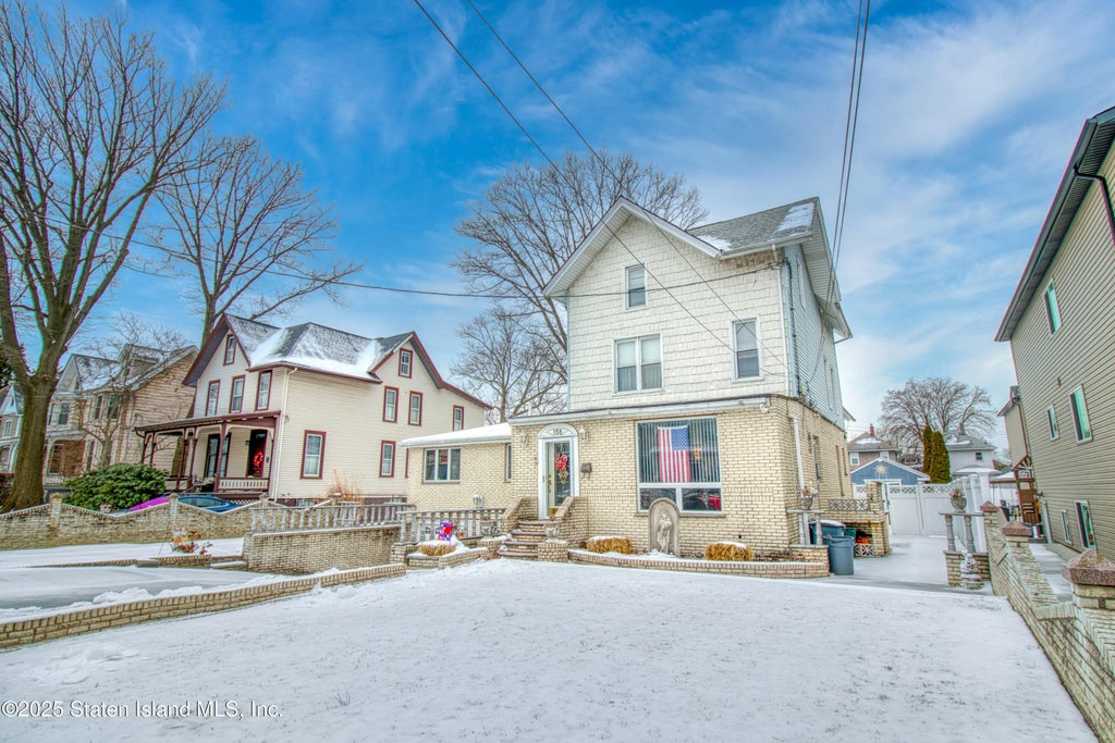 158 Davis Avenue, Staten Island