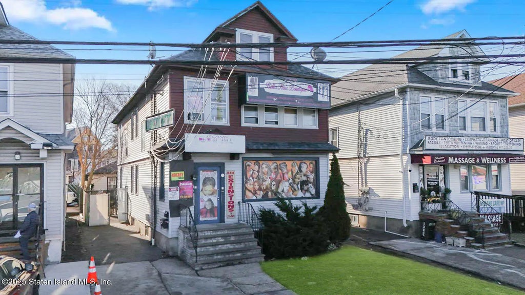 1328 Forest Avenue, Staten Island