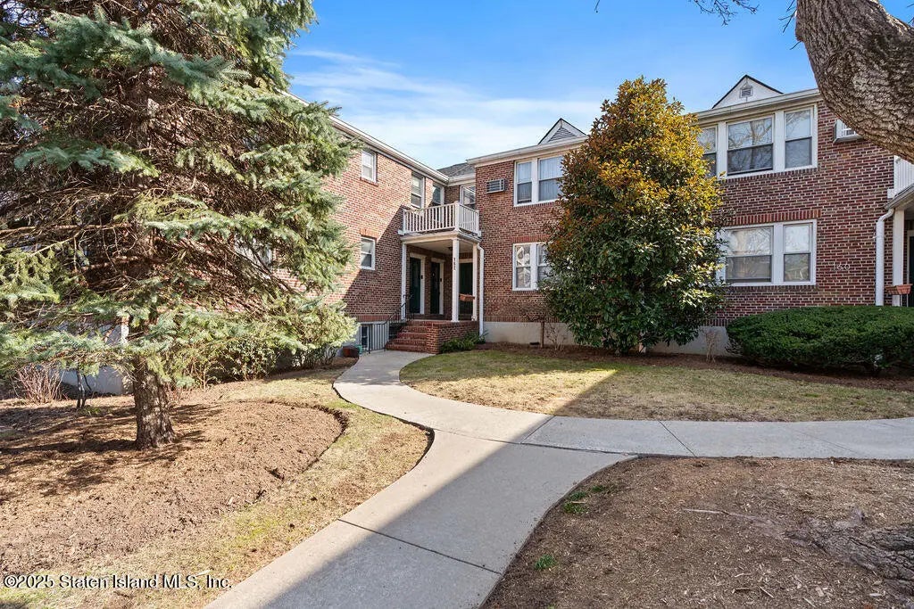 162 Bard Avenue 1b, Staten Island