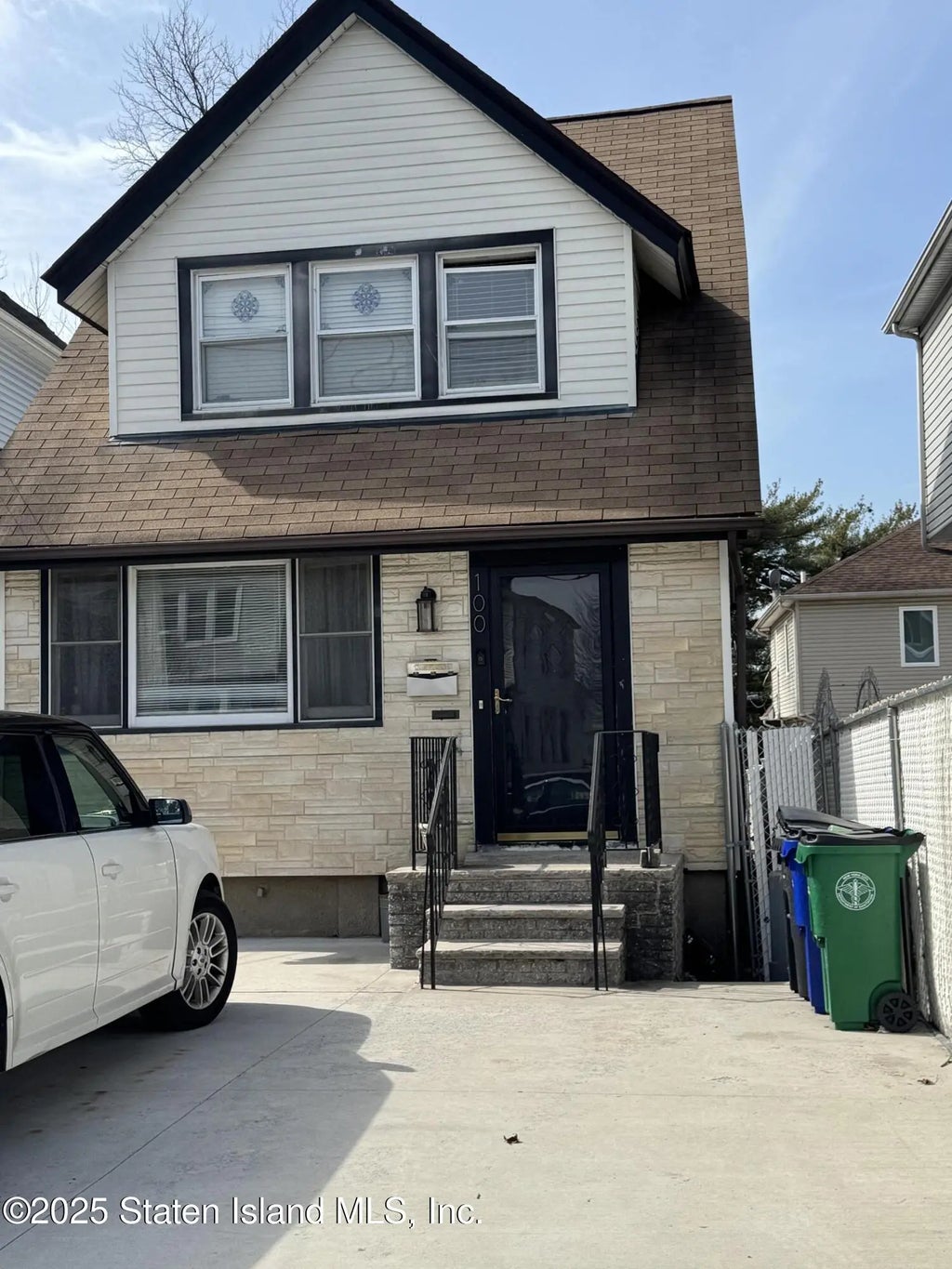 100 Arlington Avenue, Staten Island