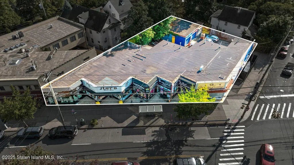 1572-82 Richmond Road, Staten Island