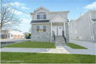 105 Jerome Avenue, Staten Island, NY