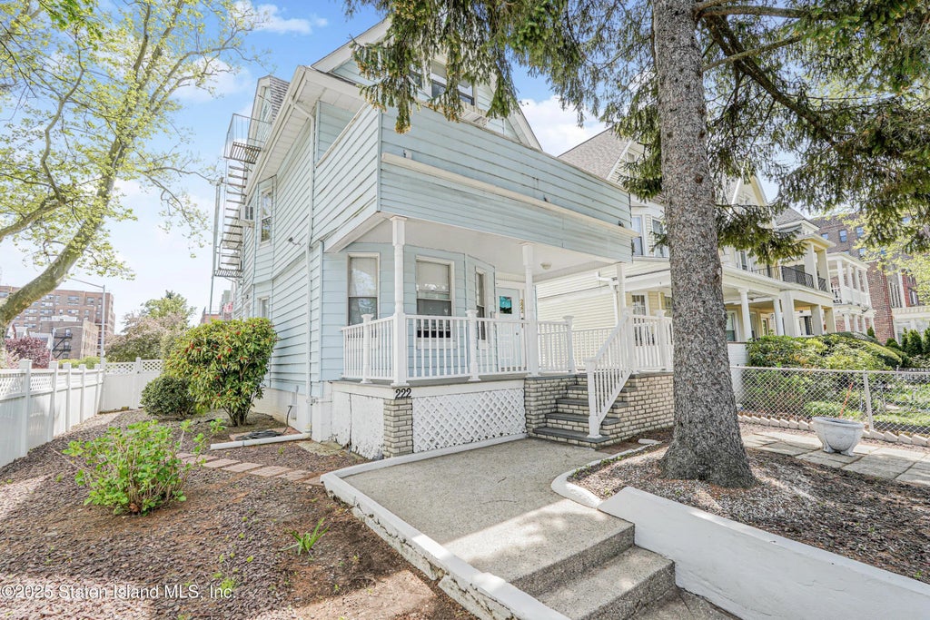 222 Albemarle Road, Brooklyn