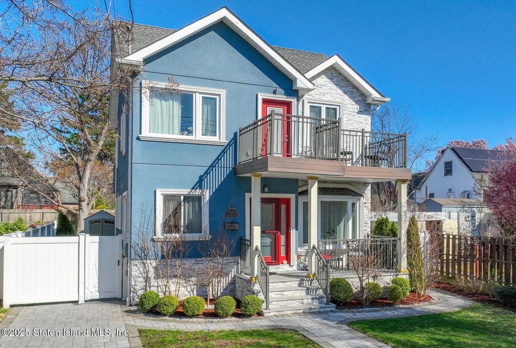 181 Collfield Avenue, Staten Island