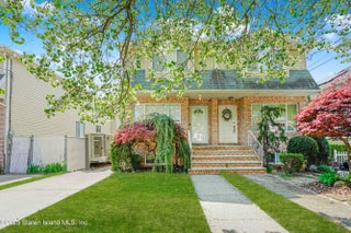 42 Sylvia Street, Staten Island, NY