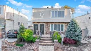 8 Rockville Avenue, Staten Island, NY
