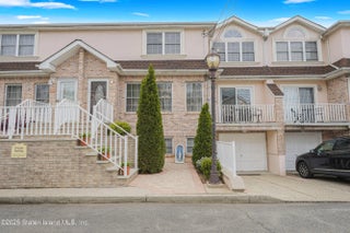 17 Orbit Lane, Staten Island, NY