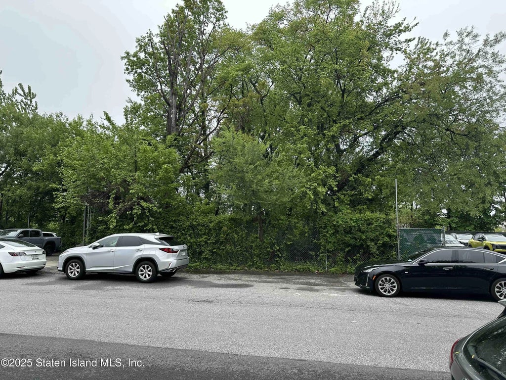 Stobe Avenue, Staten Island