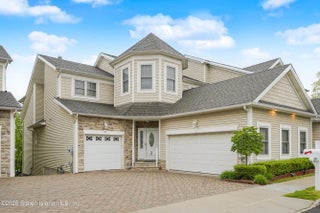 50 Topside Lane, Staten Island, NY
