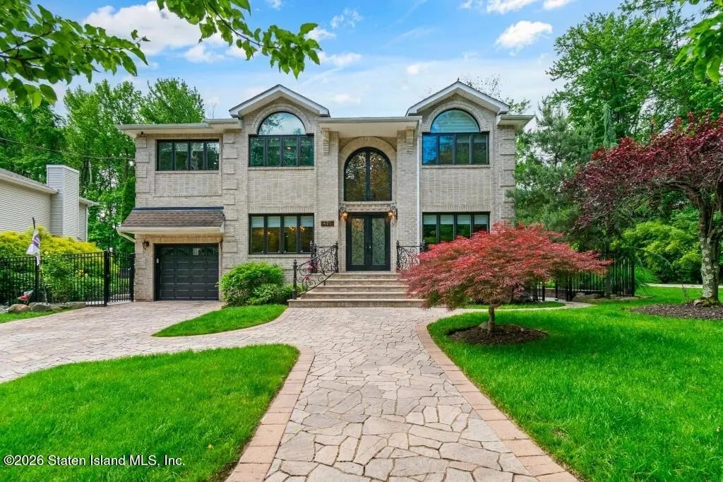 476 Hargold Avenue, Staten Island