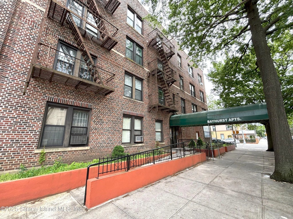 153 Bay 26 Street 3f, Brooklyn