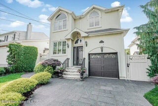 203 Vineland Avenue, Staten Island, NY