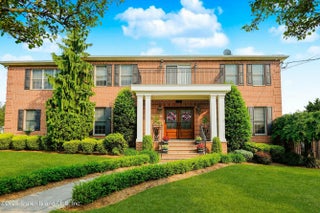 274 South Railroad Street, Staten Island, NY
