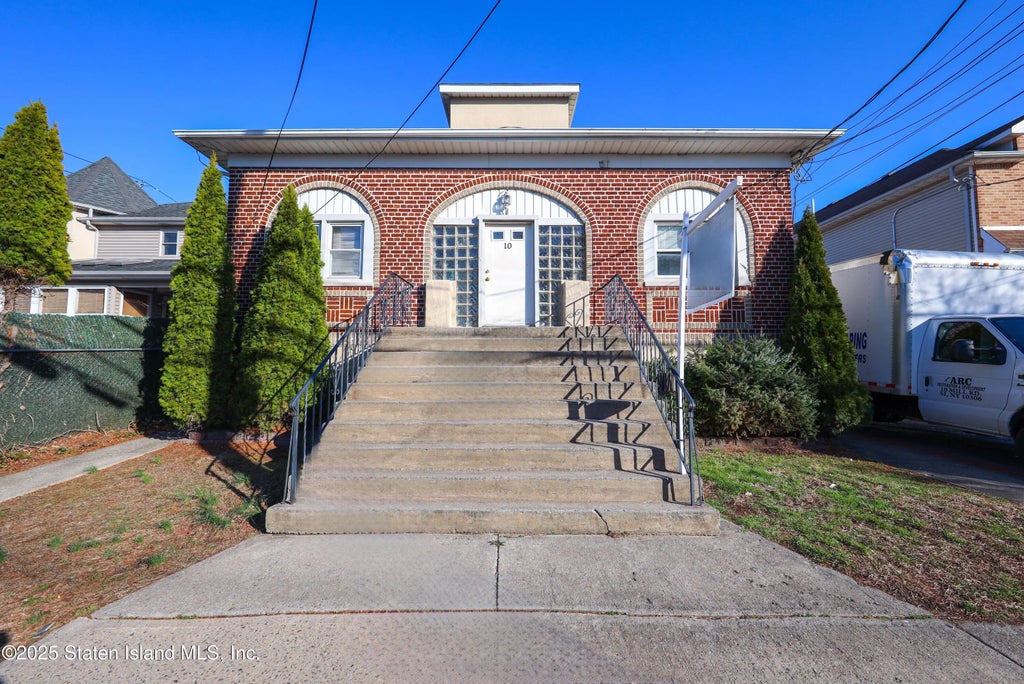 10 Mill Road, Staten Island
