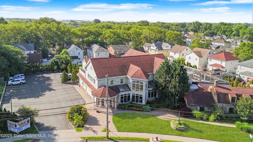 2286 Richmond Road, Staten Island