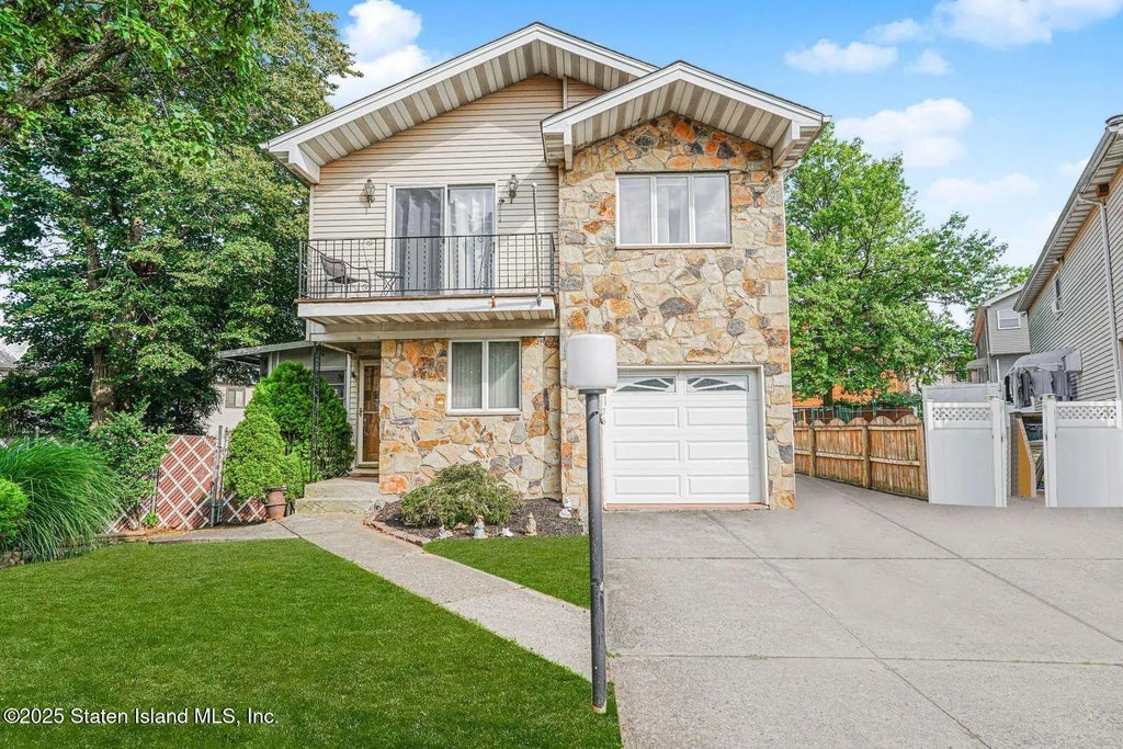 76 Lucille Avenue, Staten Island