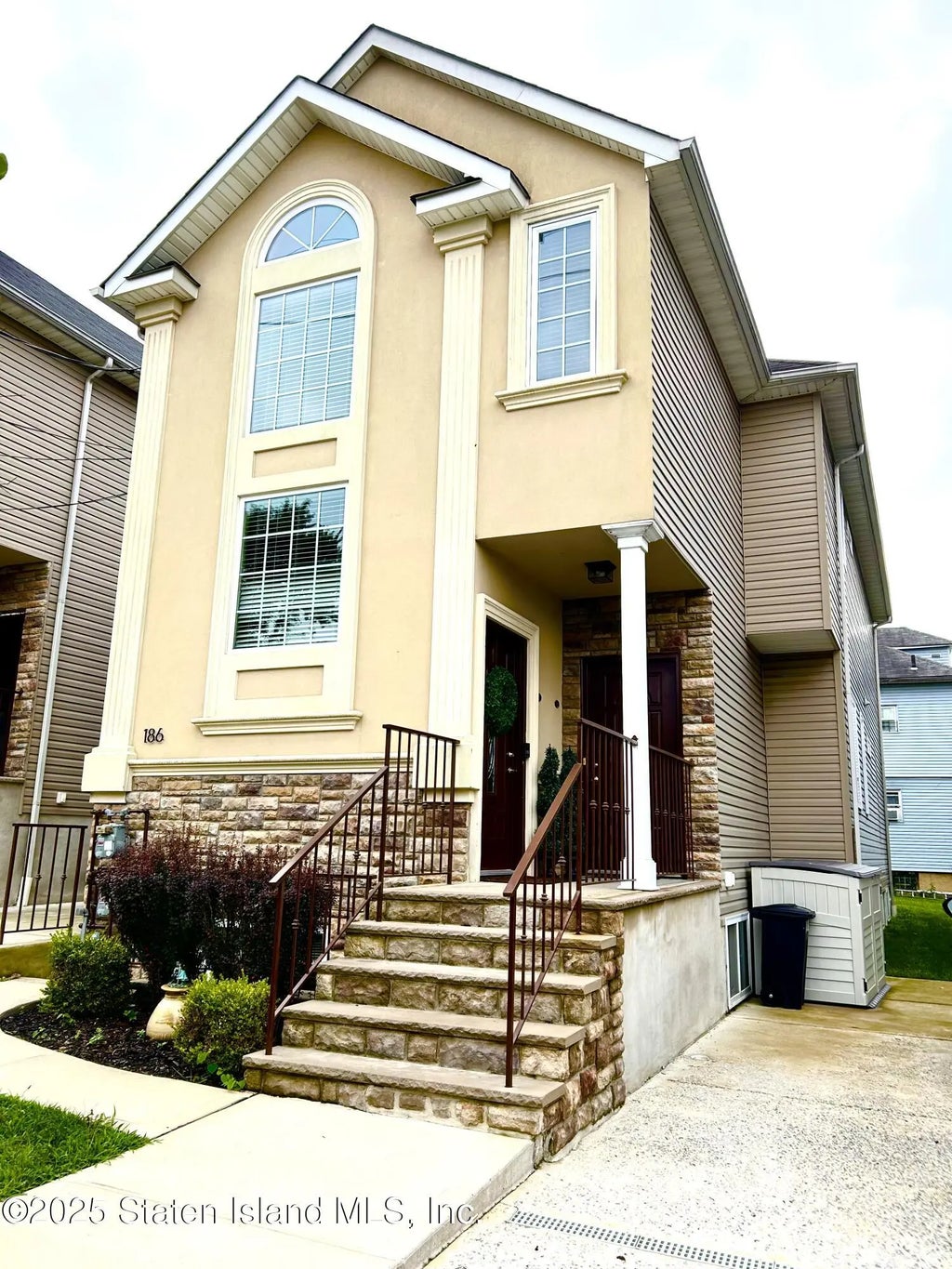 186 Dixon Avenue, Staten Island