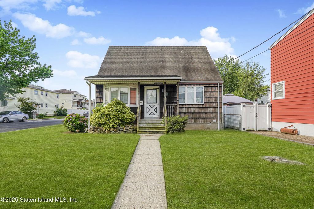 40 North Avenue, Staten Island