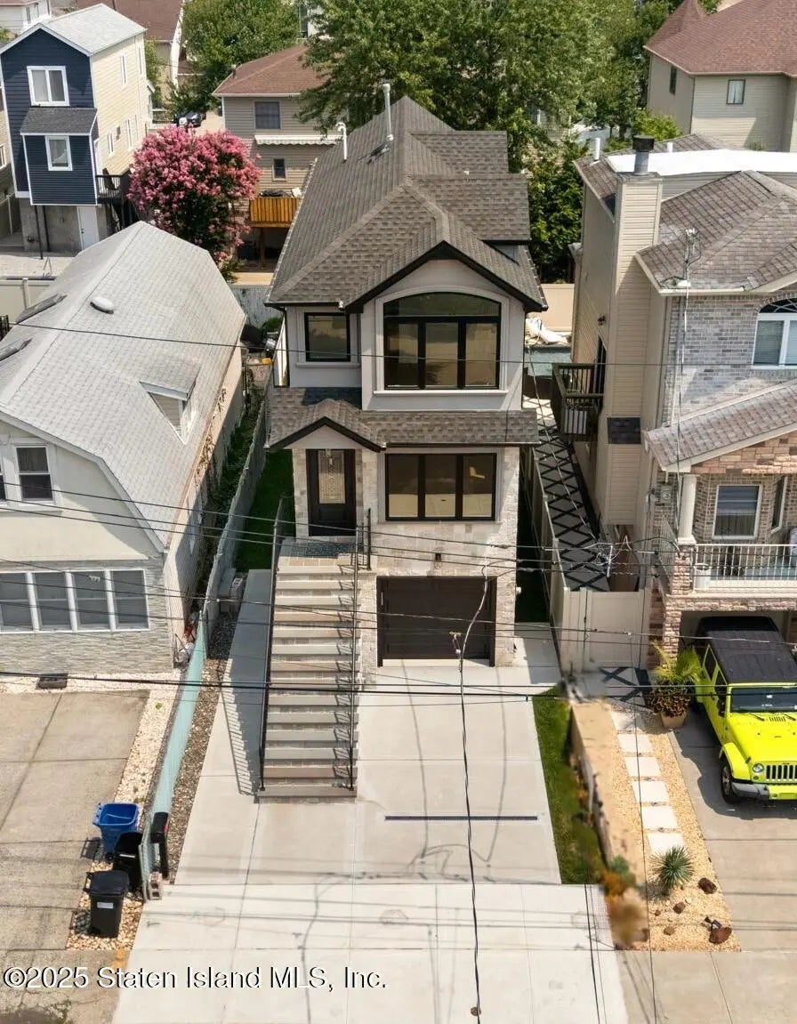 443 Manhattan Street, Staten Island