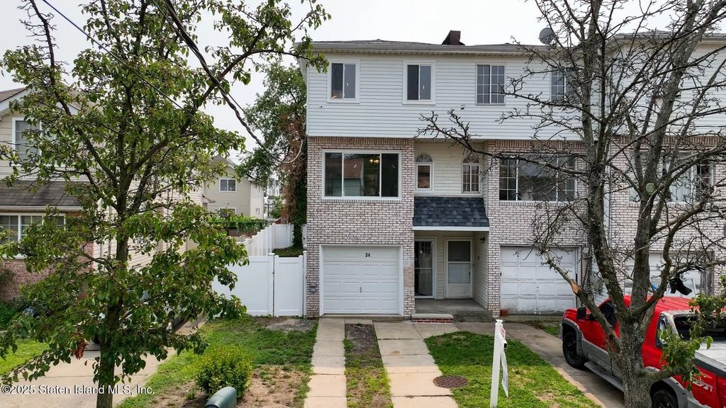 34 Journeay Street, Staten Island