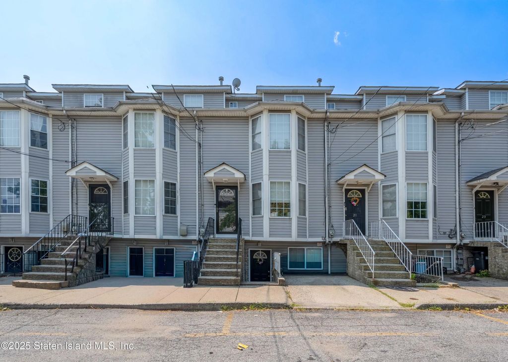 19 Laguna Lane, Staten Island