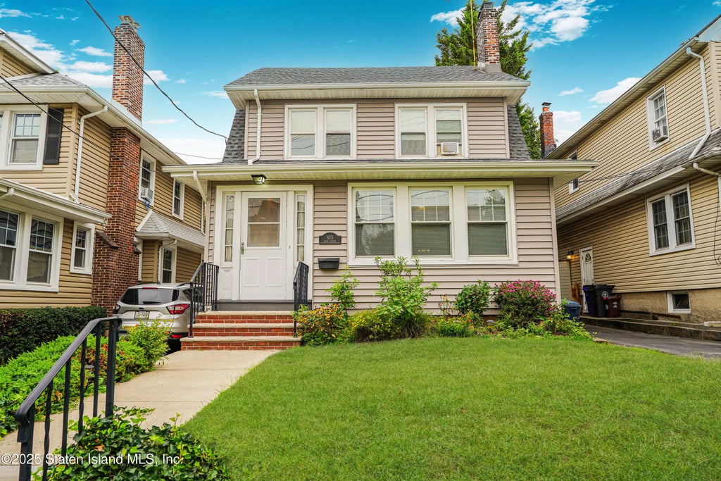 605 Bard Avenue, Staten Island