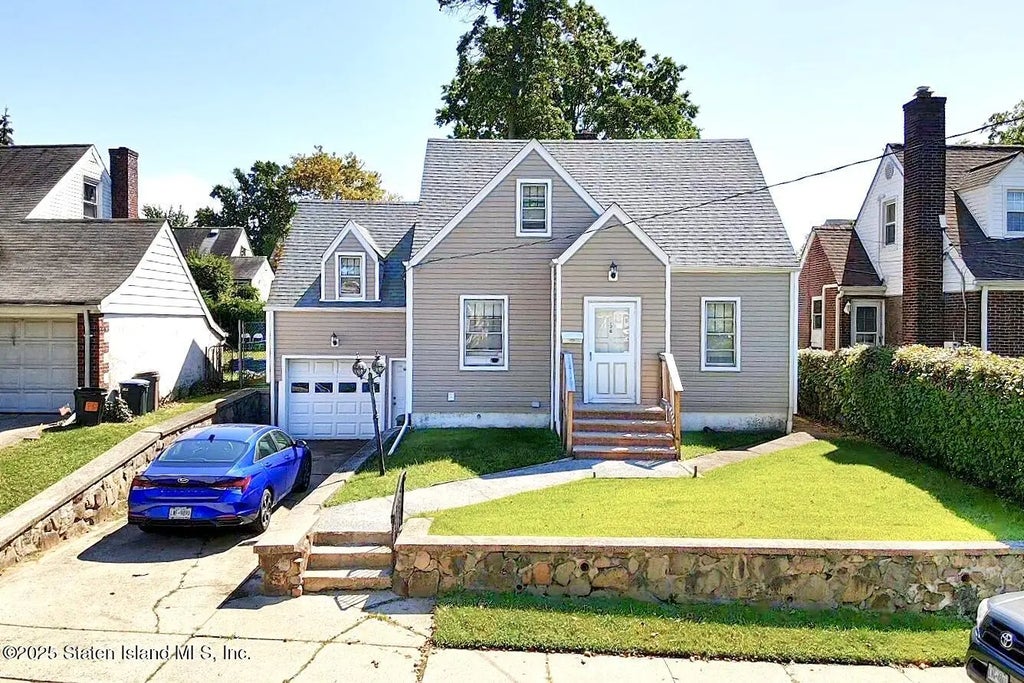 36 Sawyer Avenue, Staten Island