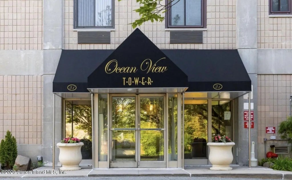 31 Hylan Boulevard 1b, Staten Island