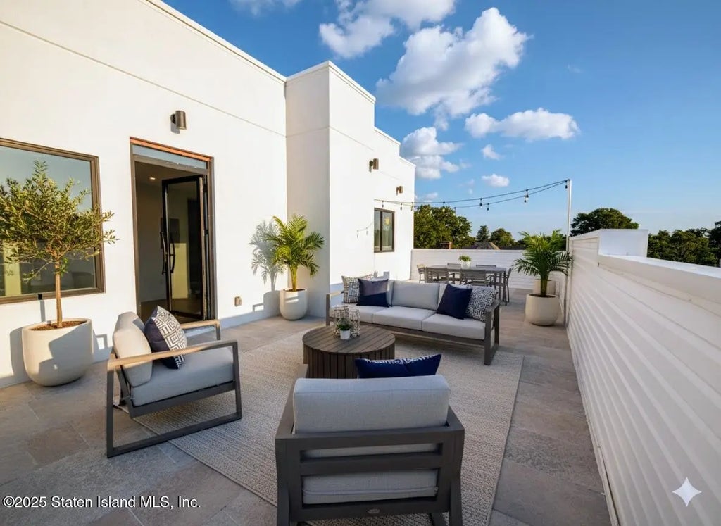 3865 Amboy Road 4a, Staten Island