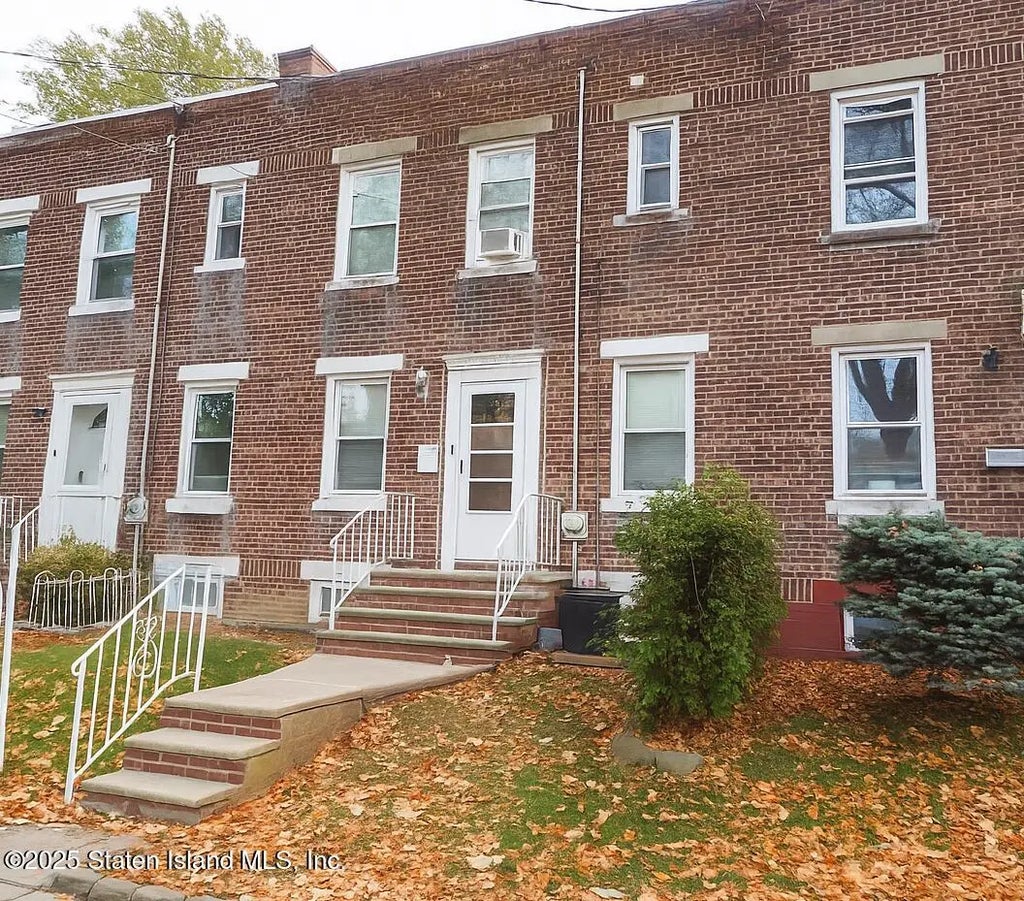 80 Kemball Avenue, Staten Island