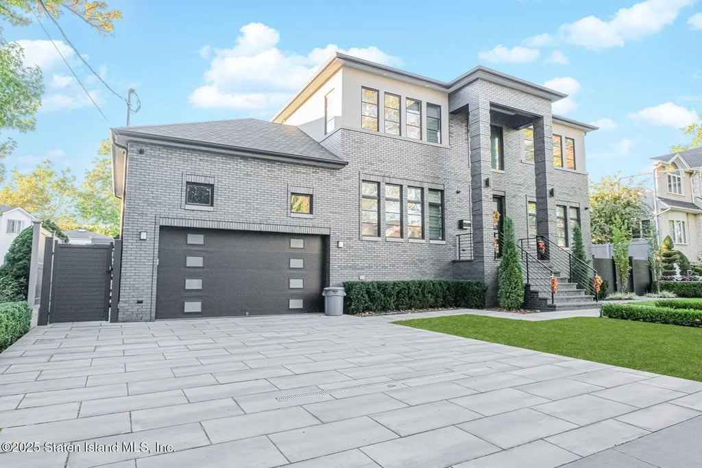 166 Providence Street, Staten Island