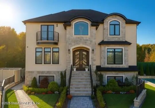 35 Savona Court, Staten Island