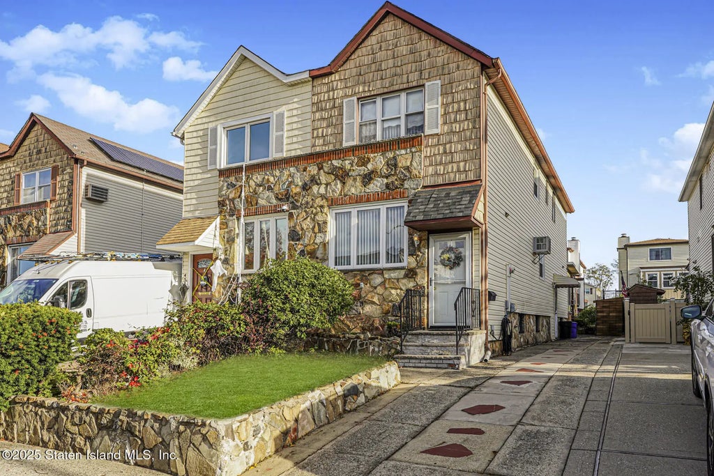 457 Jefferson Avenue, Staten Island