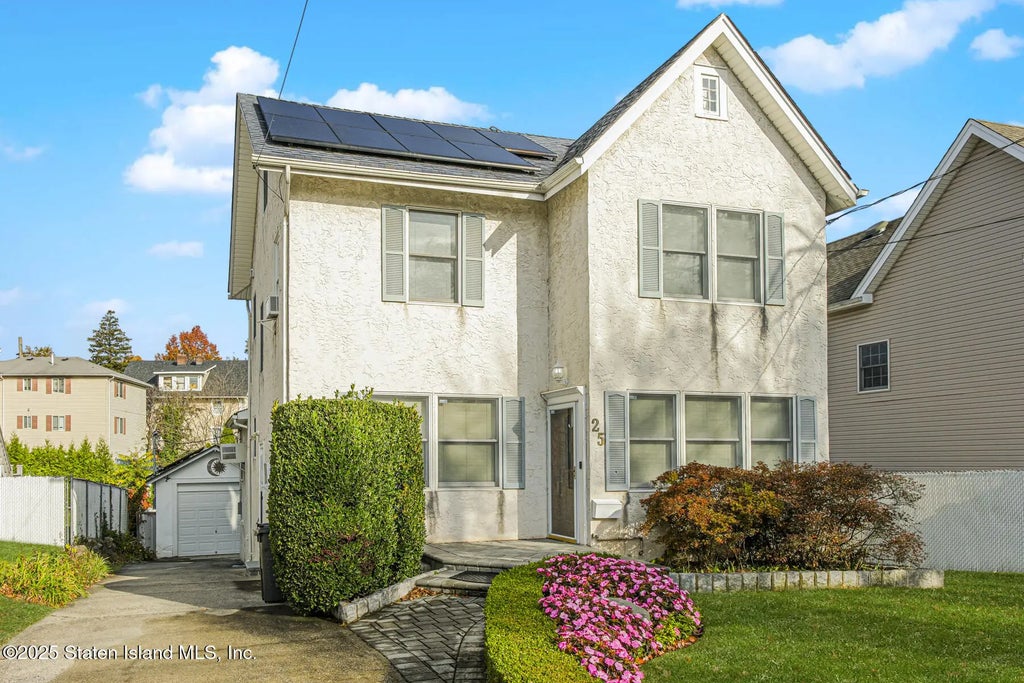 25 Grace Road, Staten Island