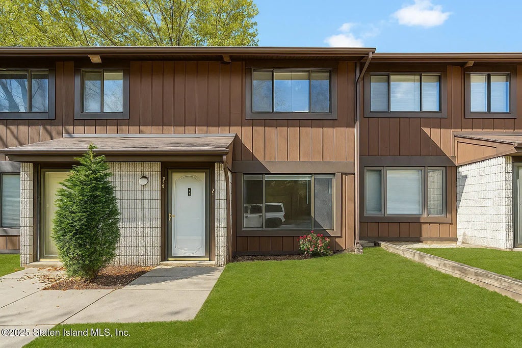 74 Belmar Drive, Staten Island